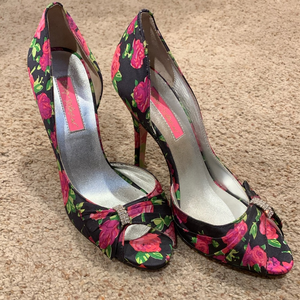 Betsey Johnson open toe rose print heels